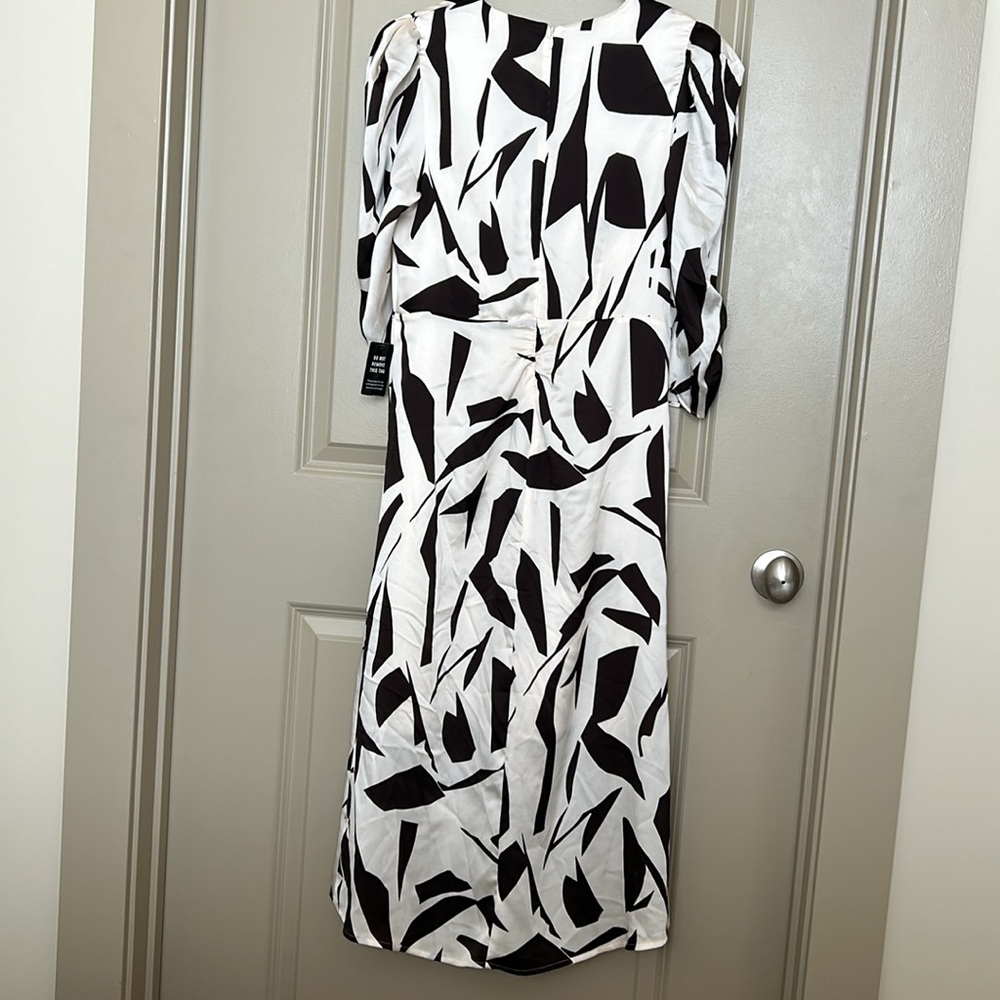 High-low Abstract Pattern Dress - Picture 5 of 6